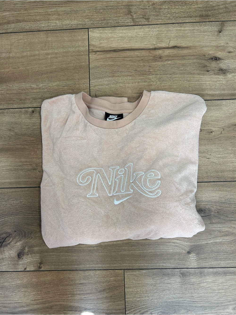 Nike woman’s Light Pink Crewneck Sweatshirt